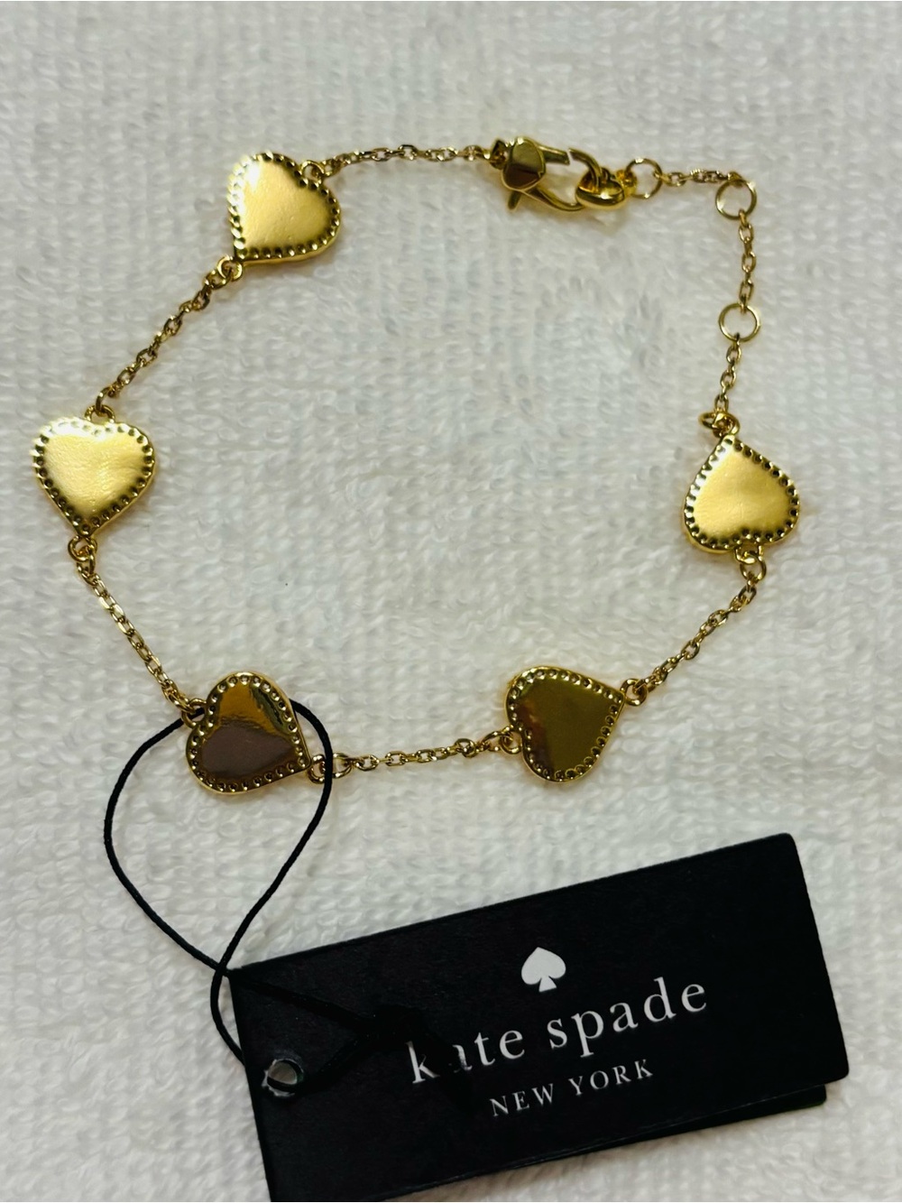 NWT Kate Spade Reversible Gold-tone Bracelet with Mother of Pearl & Gold Hearts - Picture 4 of 4